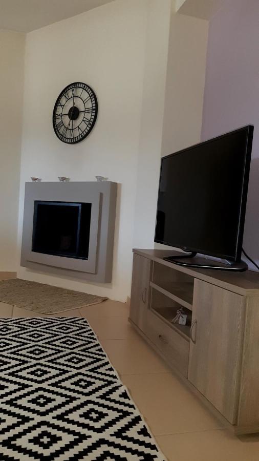 Dream House Apartment Preveza Bagian luar foto